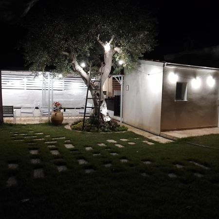 Dimora Ducabianco Acomodação com café da manhã Monopoli Exterior foto