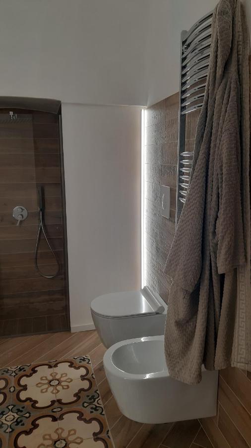 Dimora Ducabianco Acomodação com café da manhã Monopoli Exterior foto
