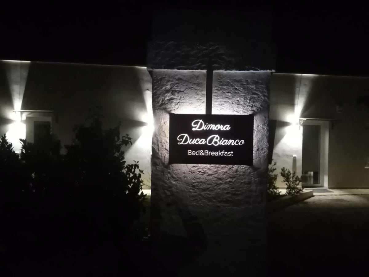 Dimora Ducabianco Acomodação com café da manhã Monopoli Exterior foto